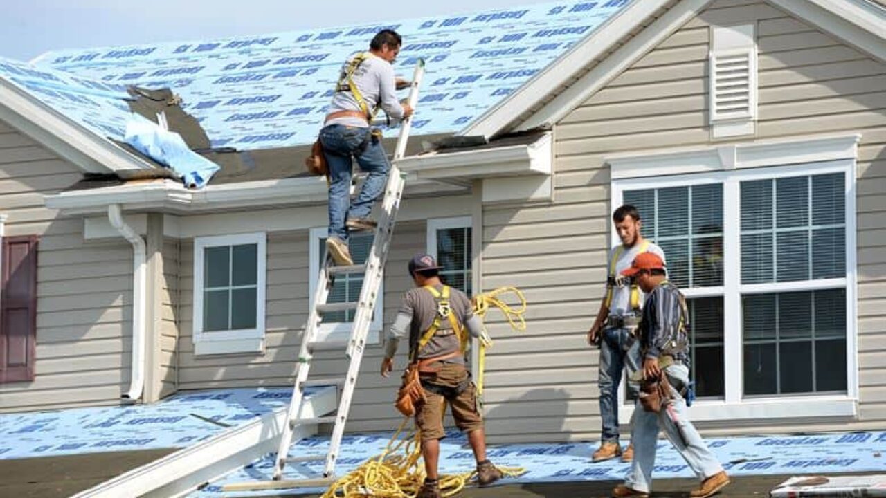 How to find roofers for an emergency situation